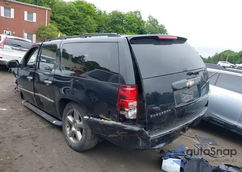 2011 Chevrolet Suburban 1500 Ltz из США, поврежденный, VIN 1GNSKKE39BR197628